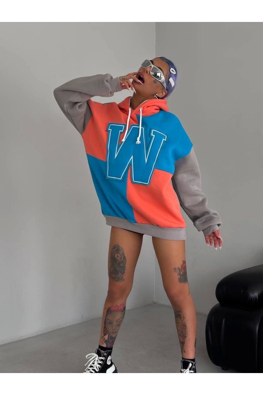 Kadın W Nakış İşlemeli Kapüşonlu 3 iplik pamuklu Parçalı Sweatshirt Hoodie - Mavi