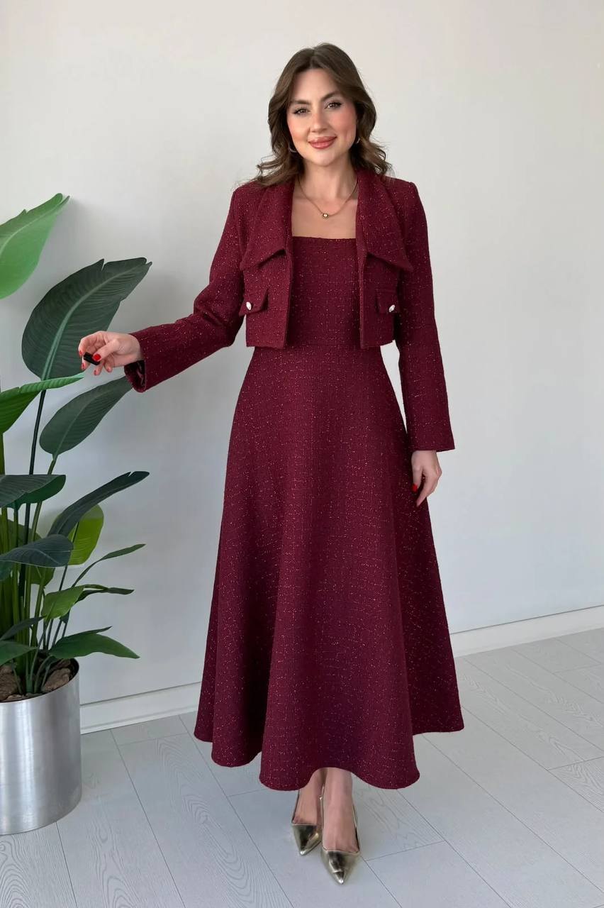 Zarafetin Modern Yorumu: Premium Dokulu Elbise & Ceket Takım Bordo